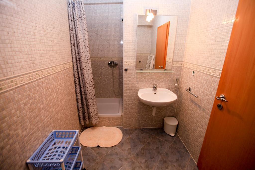 Apartments Miroslav Povljana Ngoại thất bức ảnh