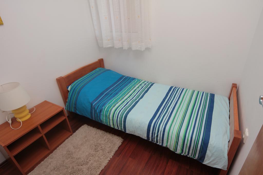 Apartments Miroslav Povljana Ngoại thất bức ảnh