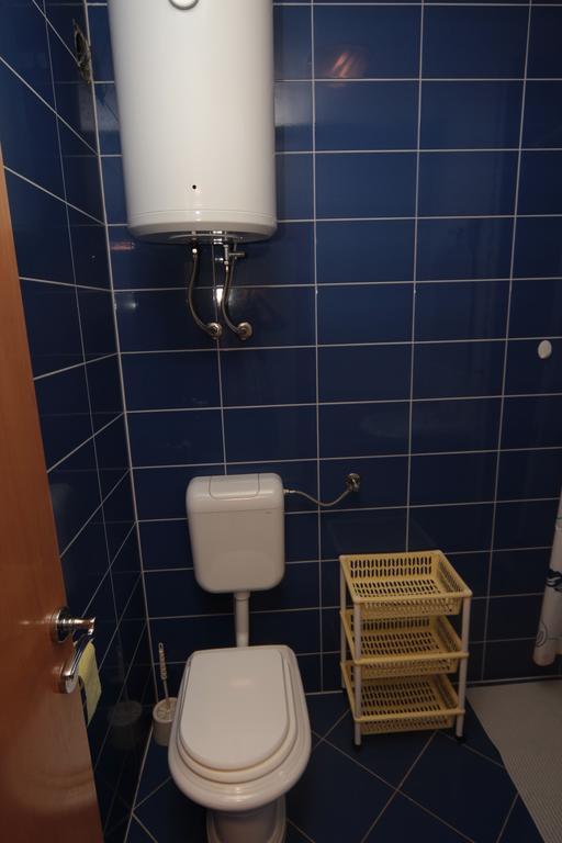 Apartments Miroslav Povljana Ngoại thất bức ảnh