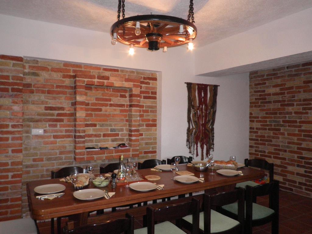 Apartments Miroslav Povljana Ngoại thất bức ảnh